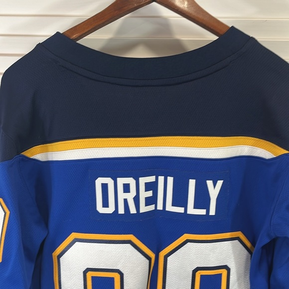 St. Louis Blues size medium  Fanatics excellent condition. Preowned. - Picture 6 of 7